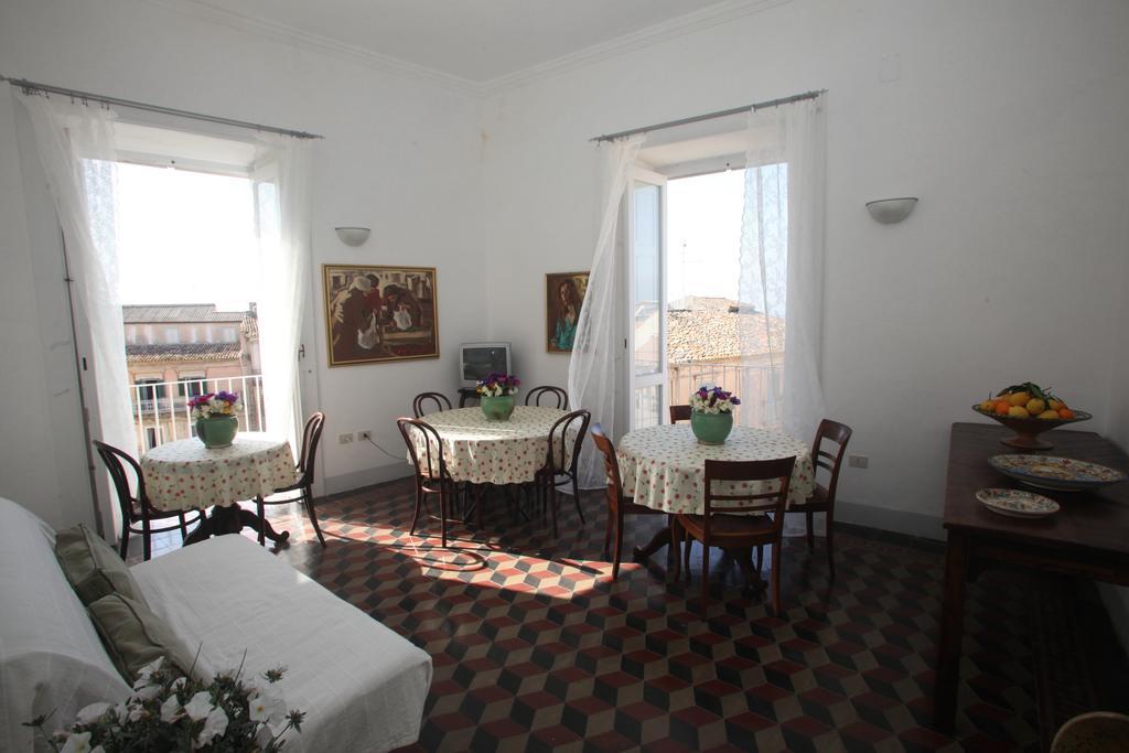 Al Vecchio Castello Bed & Breakfast โตรเปอา ภายนอก รูปภาพ